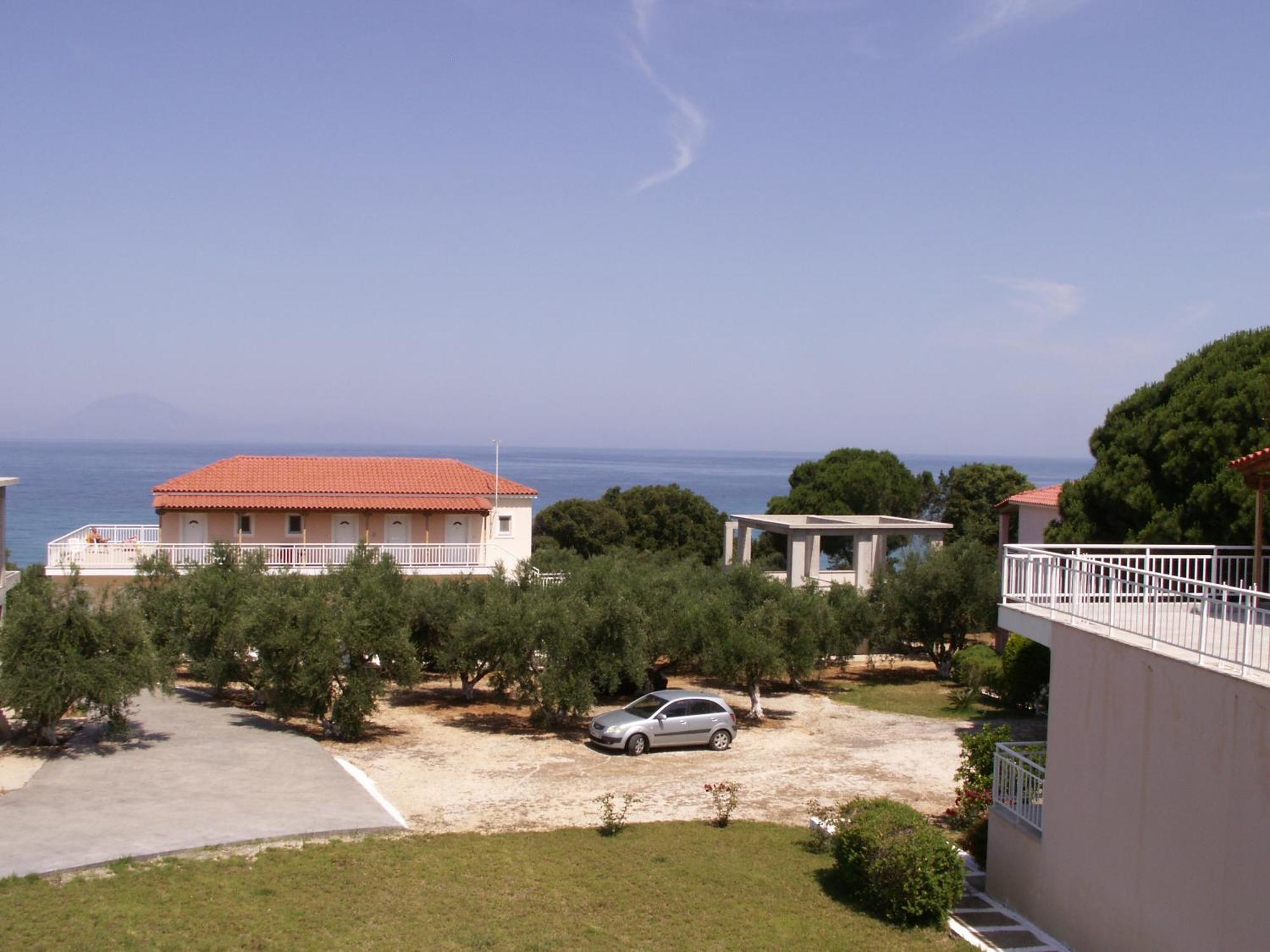 Kastro Beach Hotel Exterior photo